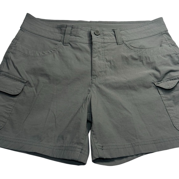 Eddie Bauer Green Nylon Outdoors Camping Hiking Shorts Gorpcore Size 8 - Picture 3 of 11
